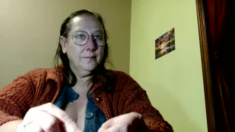 Snapshot of laureanne50 chatting on 11, 12, 2024 laureanne online show from 11, 12, 2024