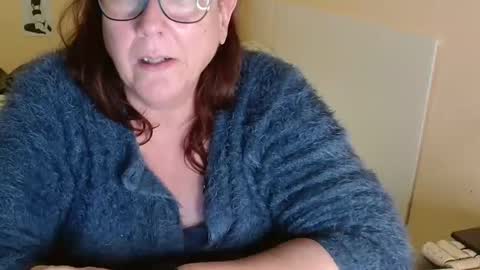 Snapshot of laureanne50 chatting on 28, 12, 2024 laureanne online show from 28, 12, 2024