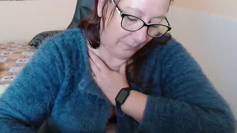 Snapshot of laureanne50 chatting on 7, 3, 2025 laureanne online show from 7, 3, 2025