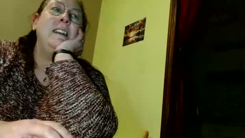 Snapshot of laureanne50 chatting on 9, 3, 2025 laureanne online show from 9, 3, 2025