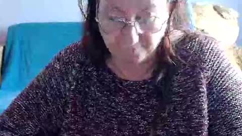 Snapshot of laureanne50 chatting on 9, 11, 2025 laureanne online show from 9, 11, 2025