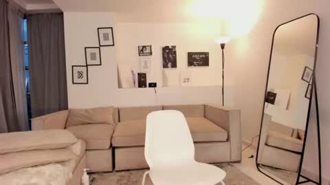 laureen_se online show from 20, 7, 2026