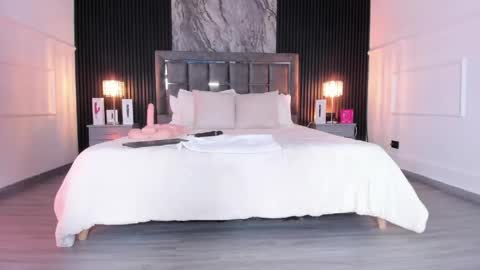 Lauren Weels online show from 18, 4, 2026