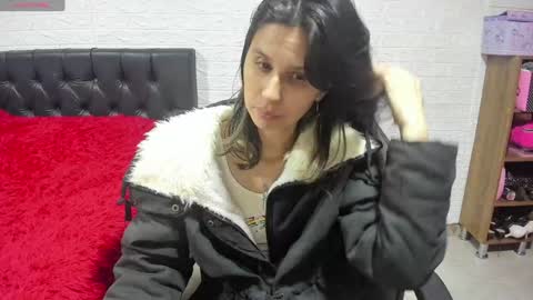 Lauren Independent model online show from 21, 1, 2025