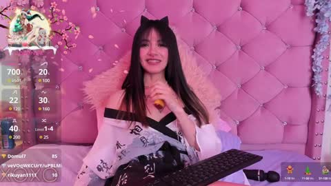 Lauren evans9 online show from 4, 1, 2025