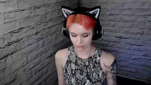 Snapshot of lauren_raquel chatting on 24, 4, 2026 Eva online show from 24, 4, 2026