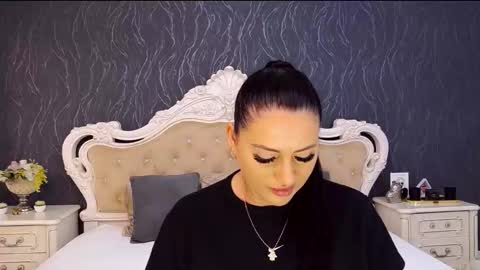 Laura online show from 10, 9, 2025