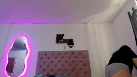 laurenlaine online show from 16, 1, 2025