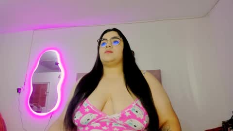 laurenlaine online show from 10, 2, 2025