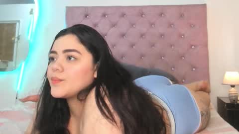 laurenlaine online show from 31, 3, 2026