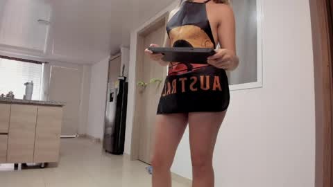 laurenn_111 online show from 4, 6, 2026