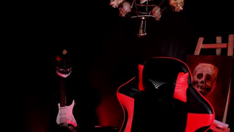 Snapshot of laurenrousexx chatting on 12, 1, 2025 LAUREN INDEPENDENT MODEL HELP ME REACH 100 LIKES PLS online show from 12, 1, 2025