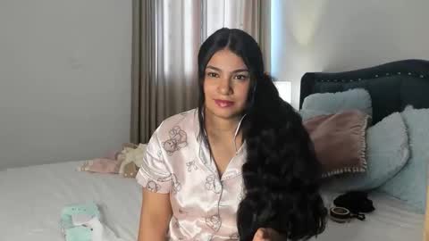 daniela angel     online show from 23, 4, 2026