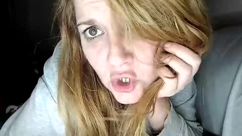 lauriehotxxx online show from 5, 2, 2025