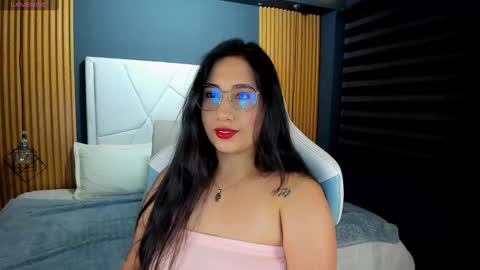 Lau Roberts online show from 15, 9, 2025