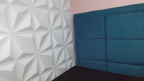  LaurynJeffers  online show from 10, 3, 2025