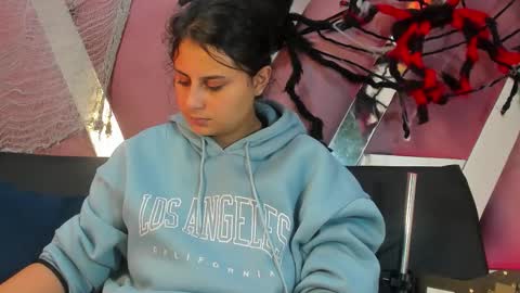  LaurynJeffers  online show from 30, 10, 2025