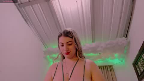 Snapshot of lauu_g chatting on 8, 1, 2025 Lauu G online show from 8, 1, 2025