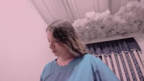 Snapshot of lauu_g chatting on 29, 11, 2025 Lauu G online show from 29, 11, 2025