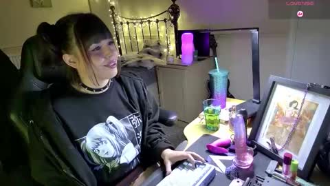 Lavenderrzz online show from 5, 2, 2026