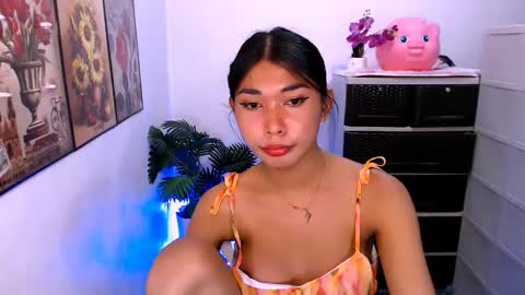 lavenia487426 online show from 9, 3, 2026