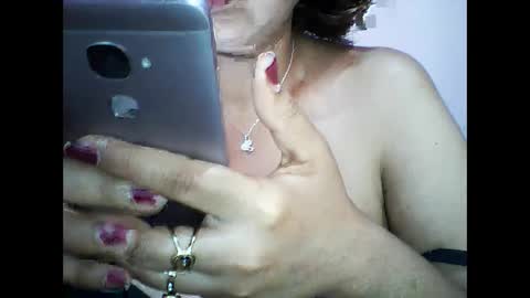 layanah12 online show from 8, 1, 2025