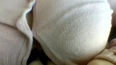 layannalea online show from 23, 7, 2026