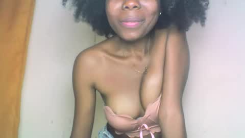 layannek online show from 20, 9, 2025