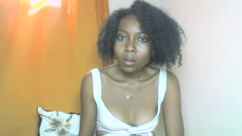 layannek online show from 29, 9, 2025