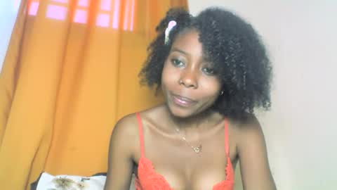 layannek online show from 6, 10, 2025