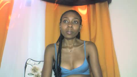 layannek online show from 3, 11, 2025