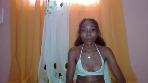 layannek online show from 23, 4, 2026