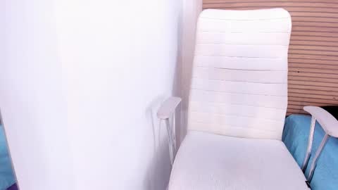 layla__smith online show from 12, 3, 2026