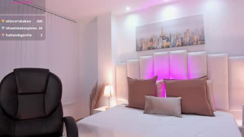 Layla Breezee online show from 12, 9, 2025