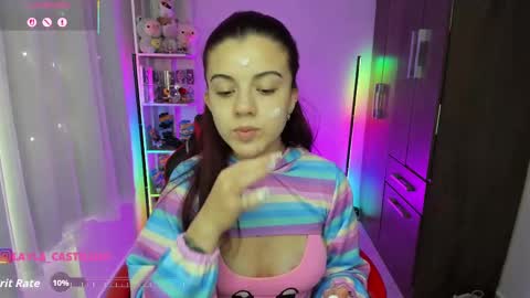 Layla online show from 24, 9, 2025