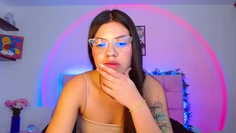 Lia and Rachel online show from 20, 9, 2025