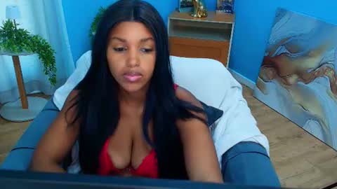 Layla online show from 29, 7, 2026