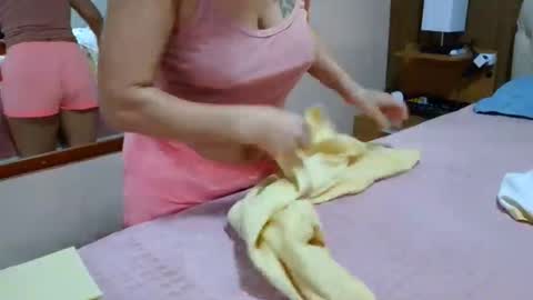 kelly online show from 17, 4, 2026