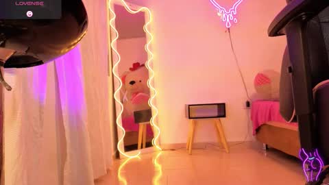 laylafoxy_tay online show from 6, 10, 2025