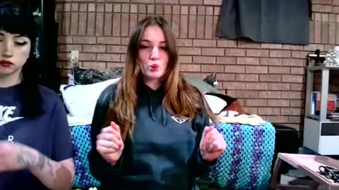 Layla Kills online show from 20, 12, 2024