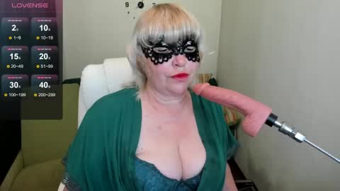 laylalaylamilf online show from 11, 5, 2026