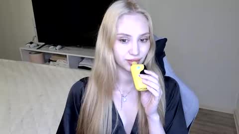 LaylaPretty001 online show from 10, 6, 2026