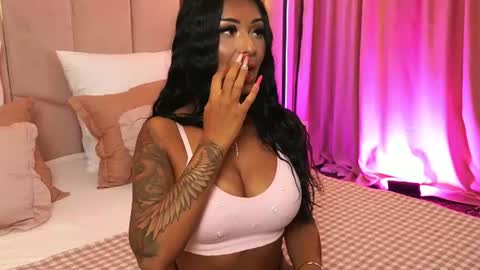 Layla online show from 19, 7, 2026