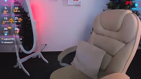 Snapshot of layriantavee chatting on 12, 1, 2025 layriantavee online show from 12, 1, 2025