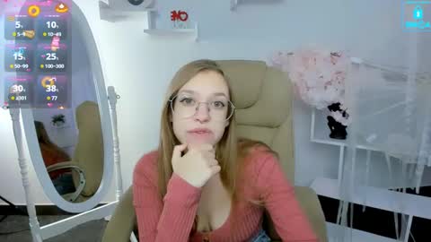 Snapshot of layriantavee chatting on 3, 2, 2025 layriantavee online show from 3, 2, 2025