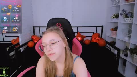 Snapshot of layriantavee chatting on 20, 2, 2025 layriantavee online show from 20, 2, 2025