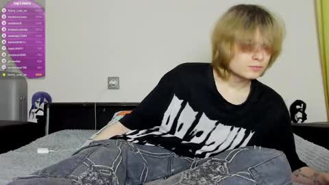 Snapshot of lazydarkknight chatting on 4, 3, 2025 Alex online show from 4, 3, 2025