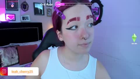 Snapshot of leah_cherry chatting on 5, 6, 2026 Leah online show from 5, 6, 2026