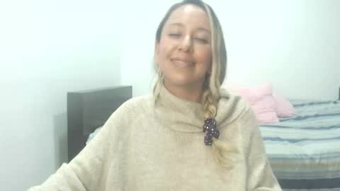 leah_susman online show from 14, 11, 2025