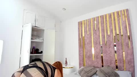 Leah  online show from 31, 12, 2024